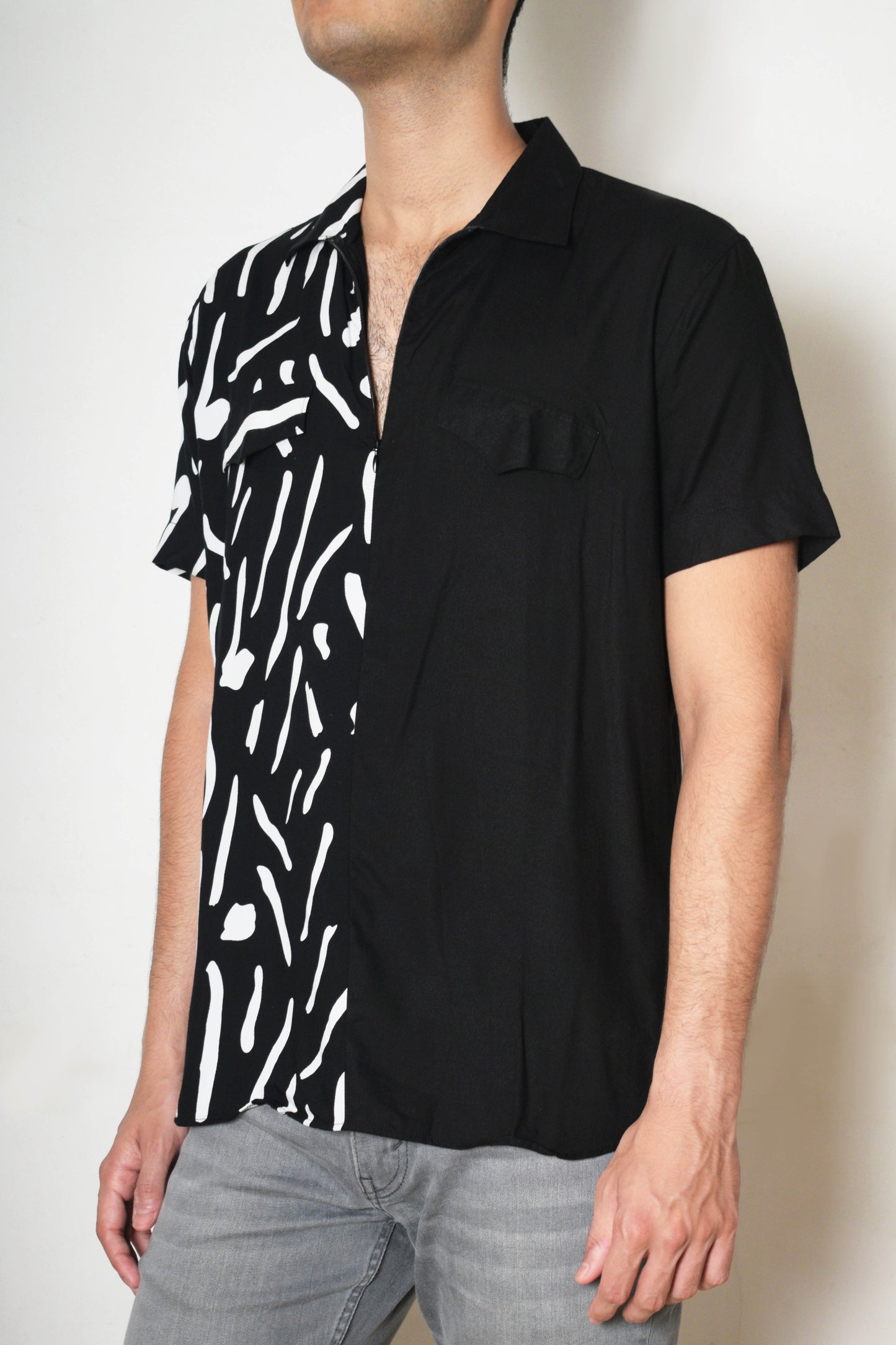 ADONIS ~ Collared shirt with invisible zipper details